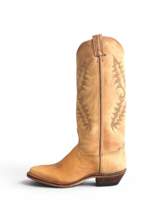 Women's Snip Toe in Natural Derby
